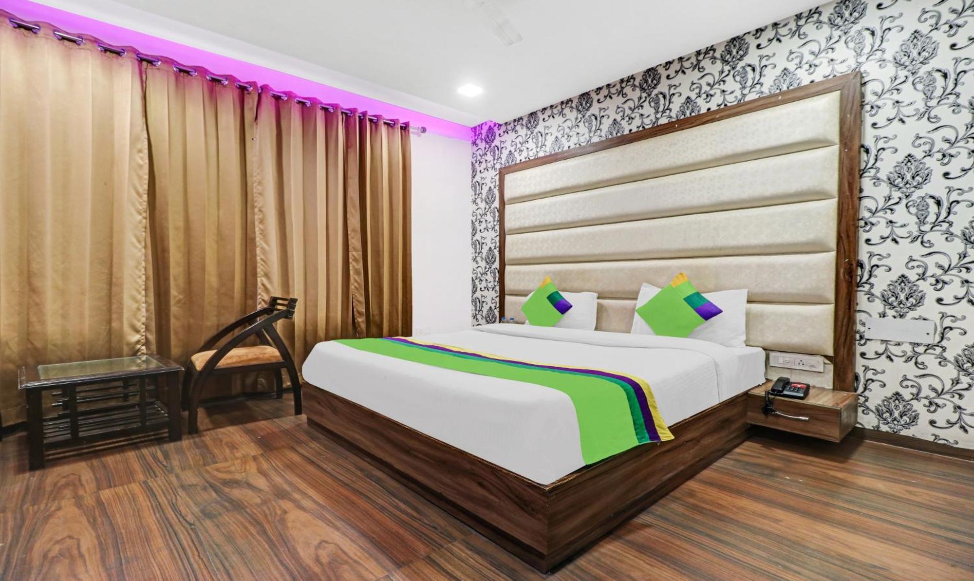 Itsy Hotels Unique - Near Railway Station Amritsar Esterno foto