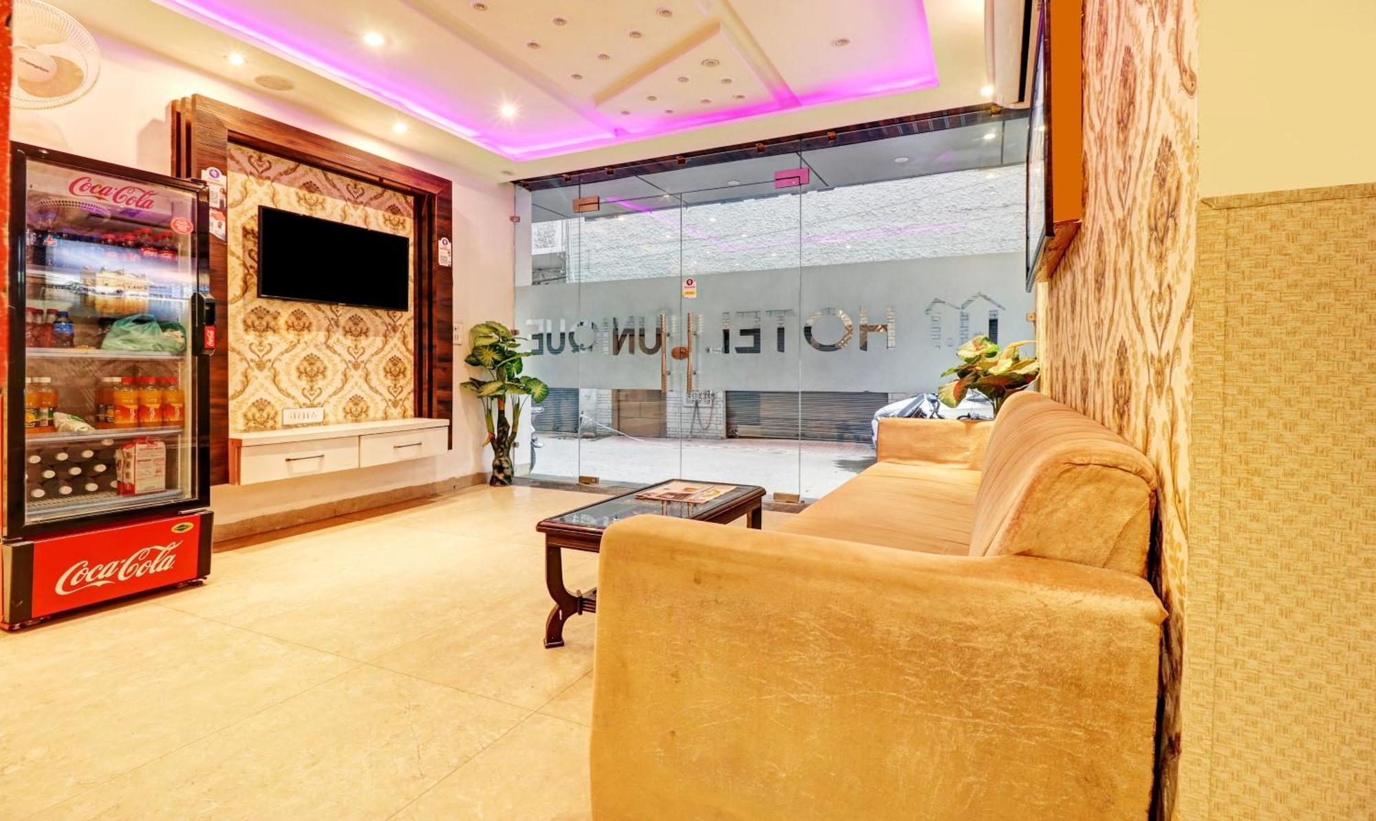 Itsy Hotels Unique - Near Railway Station Amritsar Esterno foto